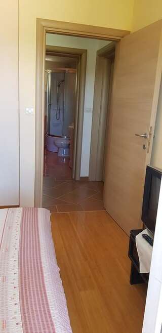 Апартаменты Apartments Popović Жабляк Двухместный номер с 1 кроватью и балконом-3